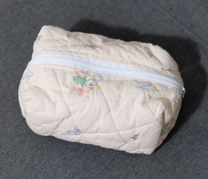 TROUSSE DE TOILETTE "AURA"